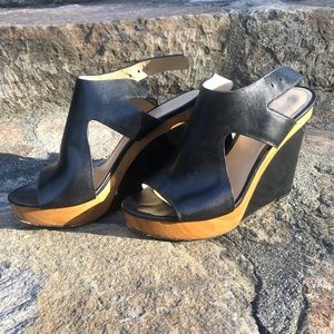 MICHAEL KORS black wedges